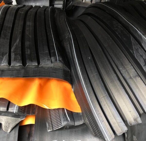 Çizgili sırt kauçuk hamuru