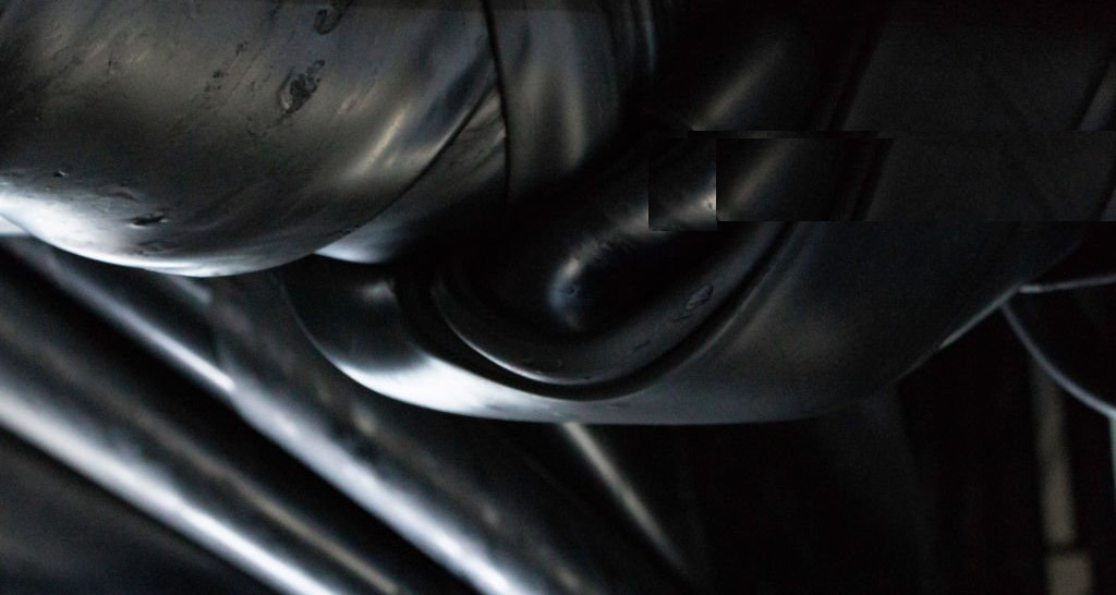 Çizgili sırt kauçuk hamuru